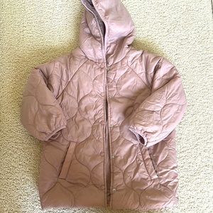 Zara kids size 4-5 quilted hooded jacket. Pale mauve/pink color. Back to school!